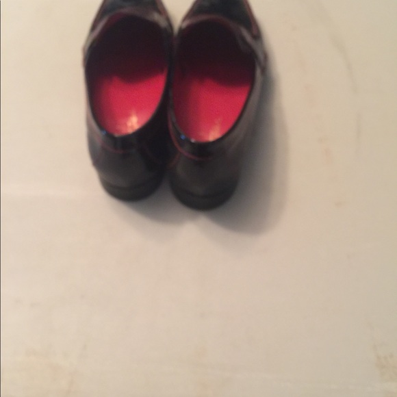 Shoes - Picture 4 of 6